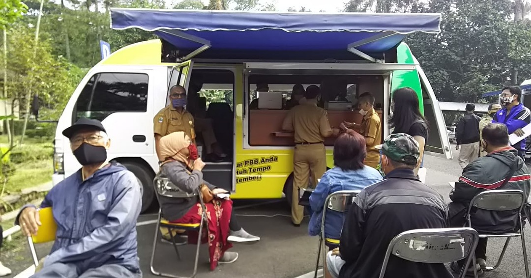 Pemerintah Ringankan Pajak, WWP Antre di Halaman Kantor Bapenda Kabupaten Bandung