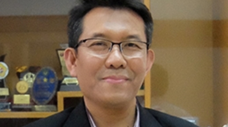 Prof. Cecep: Politic is Game, Siga rek Maen Bola Lah