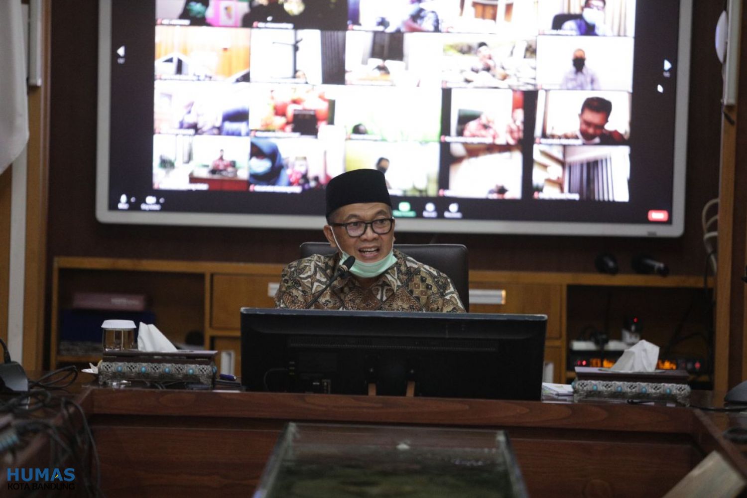 Sukses Kendalikan Covid-19, Pemkot Bandung Ajak Warga Tetap Waspada