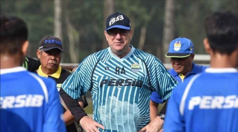 Robert Rene Alberts Akan Ukir Sejarah di Persib Jika Bisa Juara Liga 1 2020