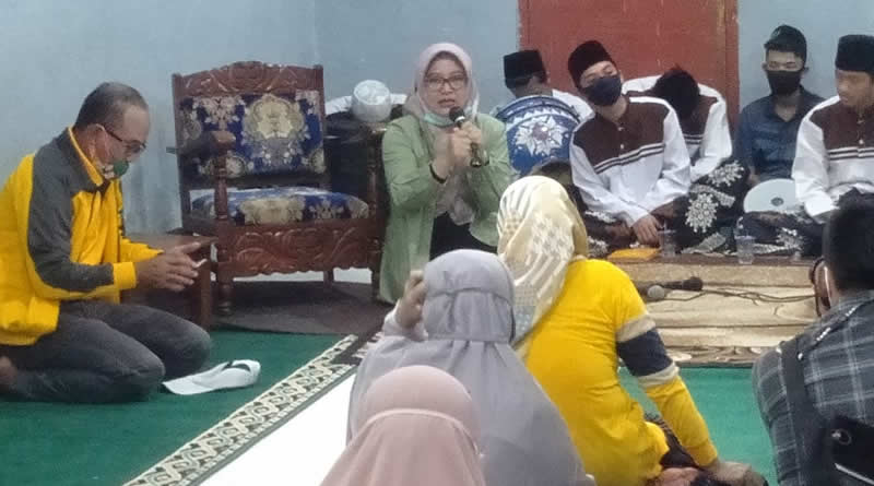 Teh Nia Berikan Edukasi Kepada Masyarakat Tentang Protokol Kesehatan