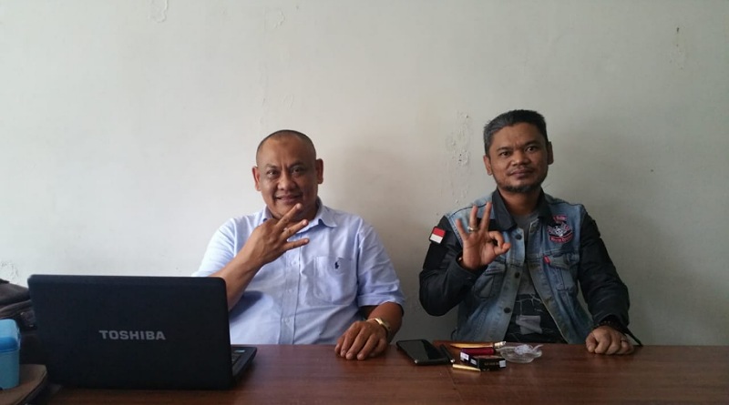 Ketua DPAC Demokrat Soreang Lakukan Komunikasi di Warung Kopi