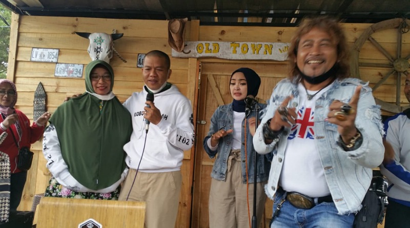 Motto BEDAS: Ka Cai Kudu Jadi Saleuwi, Ka Darat Jadi Salogak.