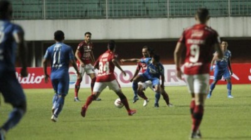 Panpel Bantah Tuduhan Rasial di Laga Persib vs Bali United
