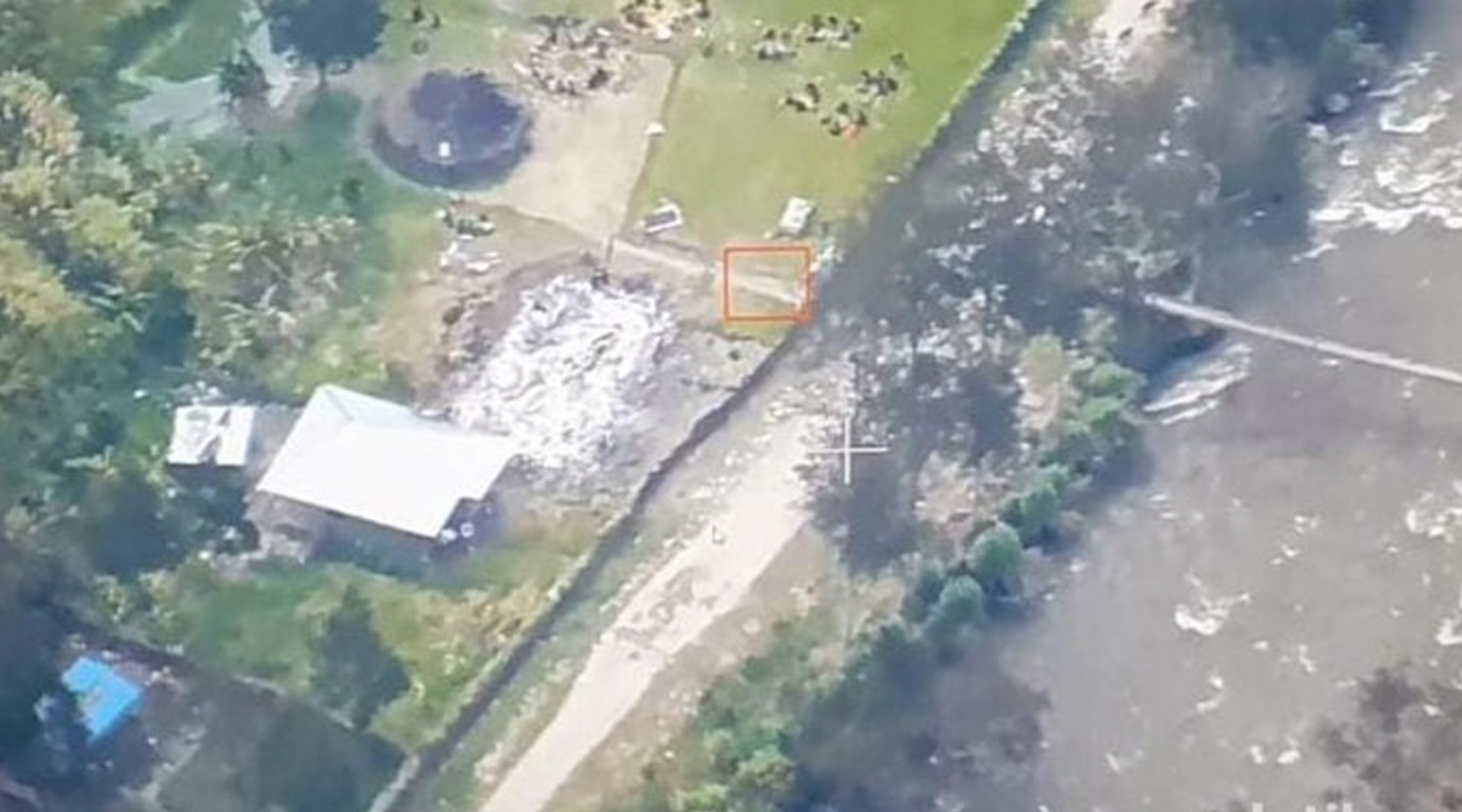 KKB Kembali Berulah, Bakar Sekolah, Puskesmas dan Rusak Jembatan Jalan