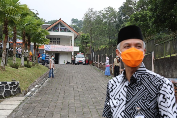 Klaster Tarawih Banyumas, Ganjar Ingatkan Masyarakat Jangan Anggap Remeh Covid-19