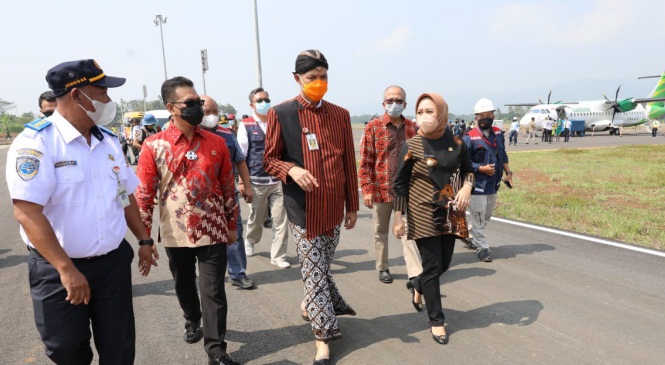 Bandara JBS Dibuka, Ganjar Minta Bupati Purbalingga Kreatif Kembangkan Sektor Pariwisata