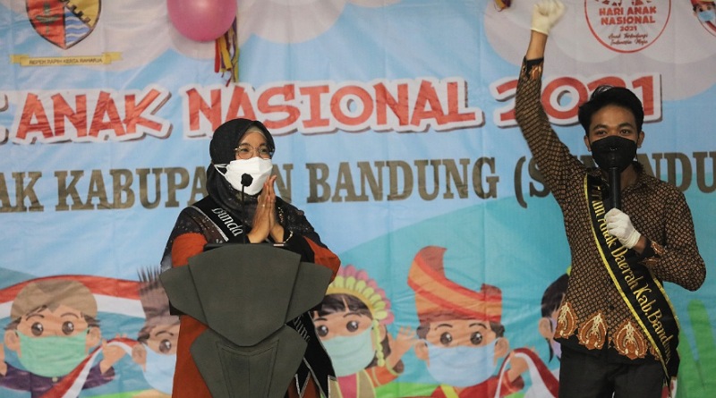 Pemkab Bandung Perbaiki Sektor Pendidikan dan Kesehatan