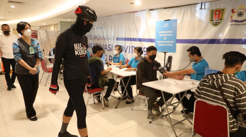 Ganjar Dorong Percepatan Vaksinasi Agar Segera Terbentuk Herd Immunity