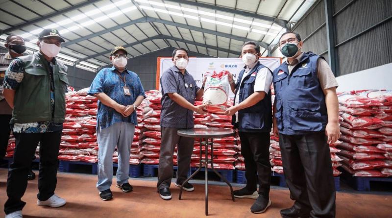 Pemkot Bandung Mulai Salurkan Bansos Bagi Warga Terdampak PPKM Darurat
