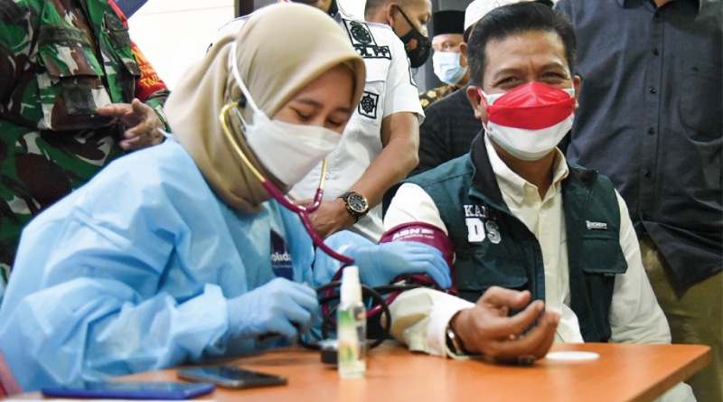 Pemkab Gencar Vaksinasi Massal, Angka Kesembuhan Meningkat