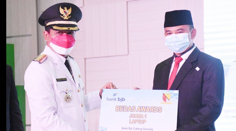 Masyarakat Berkiprah dalam Pembangunan, Diganjar Penghargaan Bedas Award
