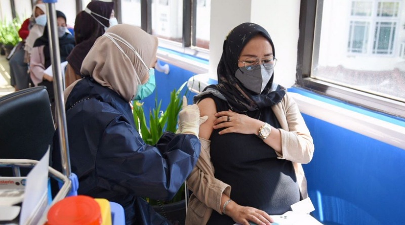 Ratusan Ibu Hamil dan Menyusui Ikuti Gebyar Vaksinasi