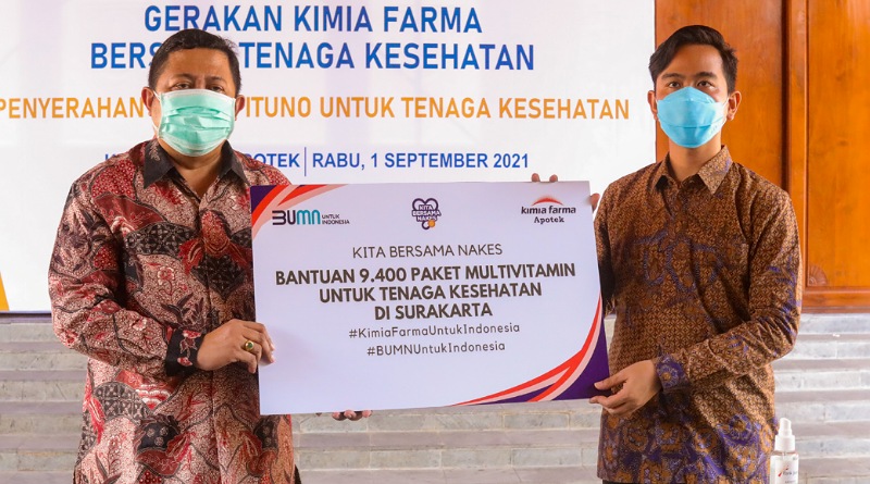 Kimia Farma Beri Bantuan Vitamin Khusus Bagi Nakes dan Anak-anak Nakes