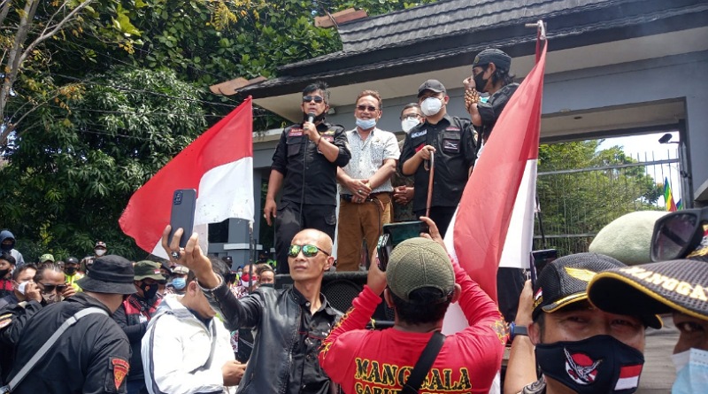 Kecemburuan Sosial Perizinan, H. Yanto, “Anu Ieu Mah Bageur, Anu itu mah Teu aya Duitan”