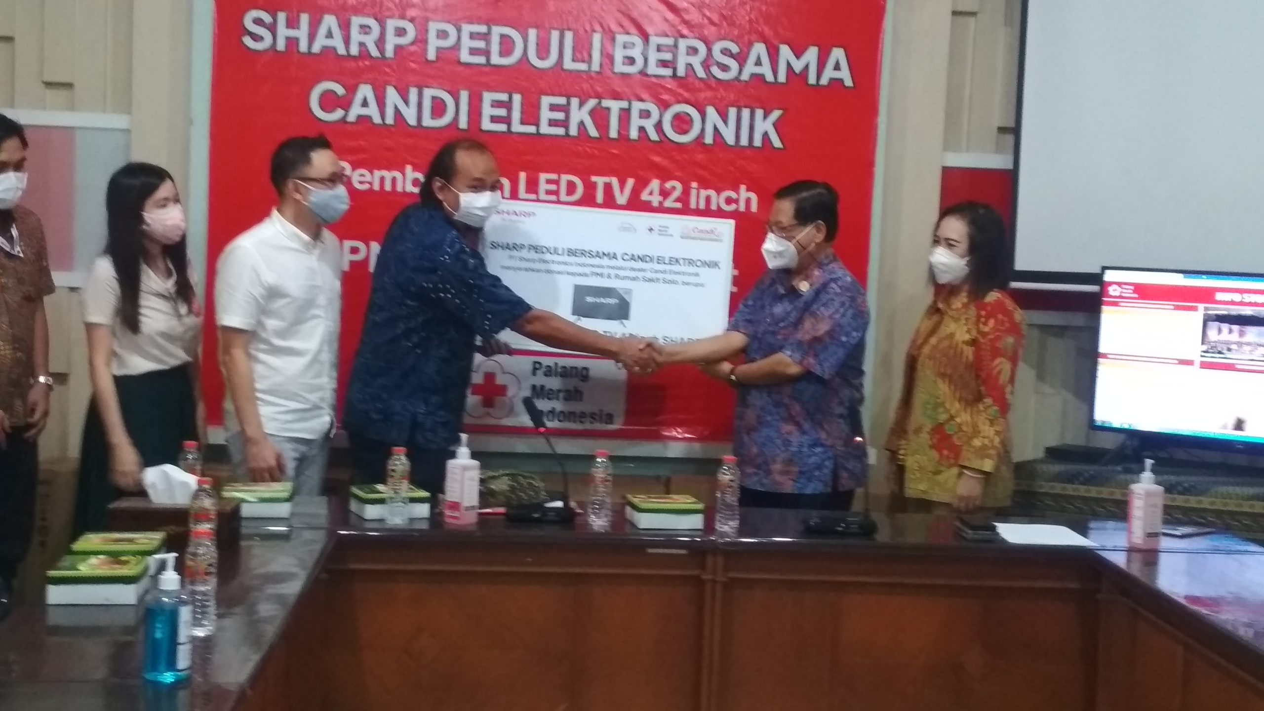 PMI Solo Pasang TV di 13 Rumah Sakit untuk Tayangkan Stok Darah Real Time