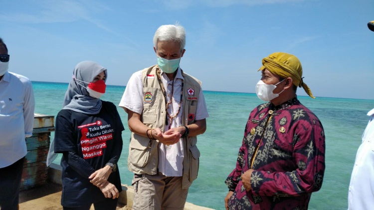 Ganjar Akan Bantu Ambulans, Untuk Bantu Pasien Darurat di Karimunjawa
