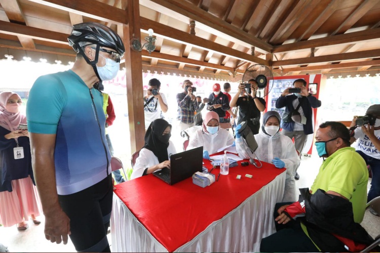 Jelang Perhelatan Internasional, Ganjar Percepat Vaksinasi di Kawasan Borobudur