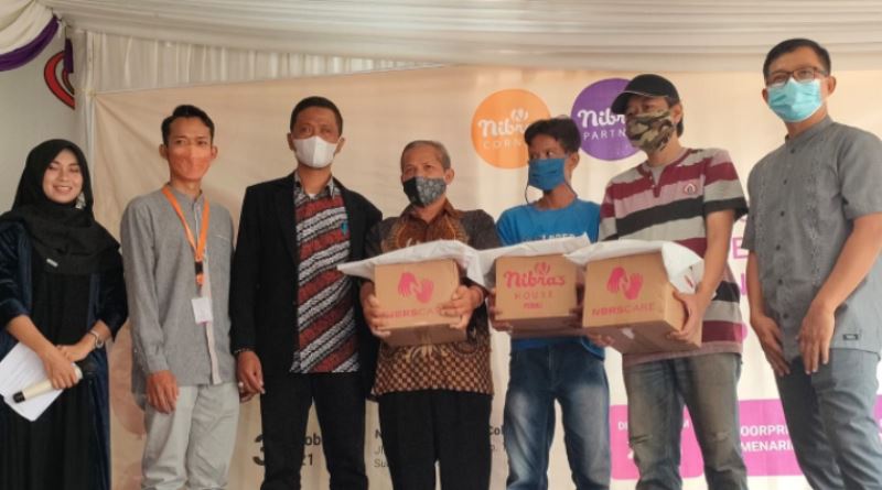 Hadir Dalam Bakti Sosial NBRS Corps di Sumedang, Youtuber dan Dai Muda Dodi Hidayatullah Ajak UMKM Bangkit Agar Perekonomian Pulih