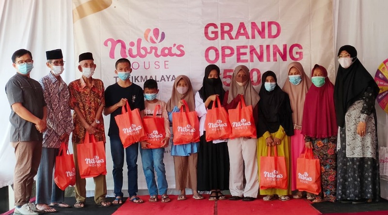 Indonesia Bisa Jadi Kiblat Fesyen Muslim Dunia, NBRS Corp Gelar Syukuran dan Baksos