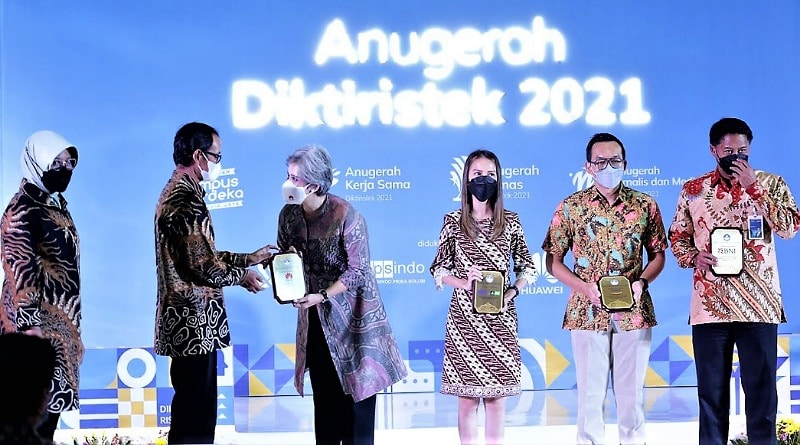 Huawei Raih Penghargaan atas Kontribusi bagi Pengembangan  Talenta Digital Indonesia