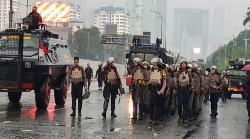 Demo 11 April Bubar Lalu Lintas  Kembali Normal, Polisi Pastikan Tangani Pengeroyok Ade Armando
