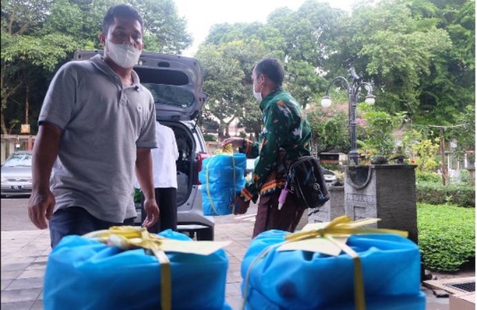 Puasa Ketiga di Tengah Pandemi, Warga Kota Bandung Makin Solid
