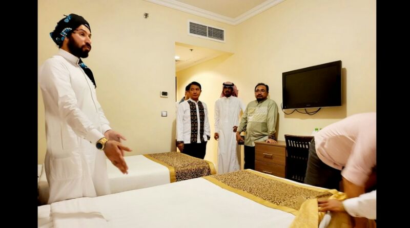 Tinjau Hotel Jemaah di Madinah, Menag: Dekat Nabawi dan Kondisi Siap