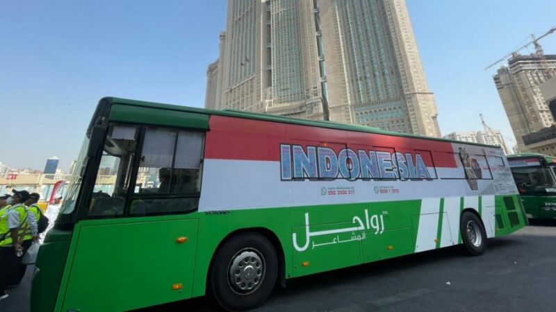 Bus “Shalawat” dan Petugas Siap Layani Jemaah di Mekah