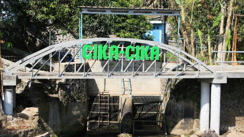 Wali Kota Bandung Resmikan Jembatan Cika Cika