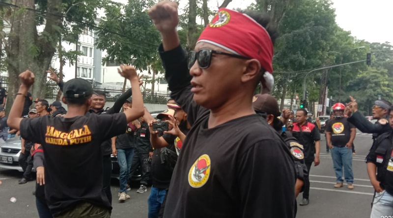 Massa MGP Marah Tak Ditemui Anggota DPRD Jabar, Agus : Untung Anggota DPRD Pangandaran Tampil