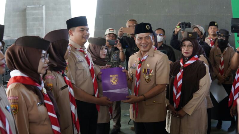 Bupati  Kukuhkan 2.251 Peserta KMD Kwarcab Pramuka Kabupaten Bandung