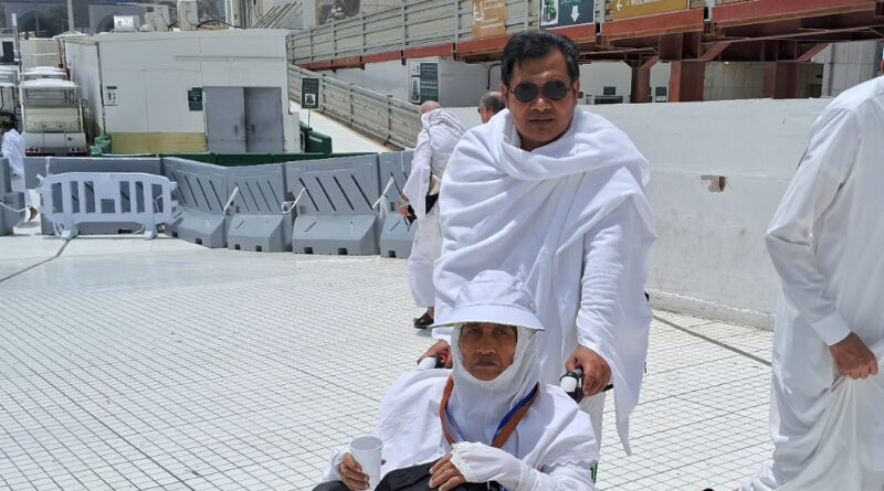 Perjalanan 12 Tahun: Ala’i Nadjib dan Keluarga Tunaikan Haji Mandiri 2024
