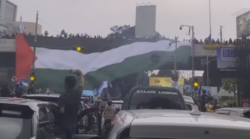 Solidaritas di Atas Aspal, Bendera Palestina Hiasi Konvoi Persib