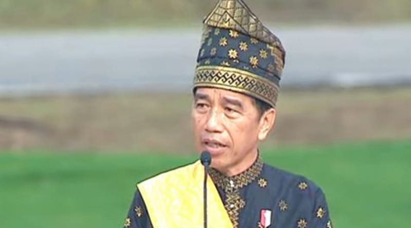 Presdiden Joko Widodo Memimpin Upacara Hari Lahir Pancasila di Riau