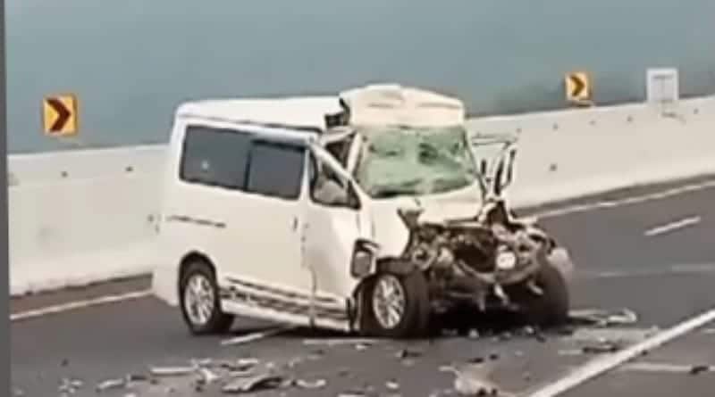 Kecelakaan Mengerikan di Tol Cisumdawu KM200 Arah Cirebon