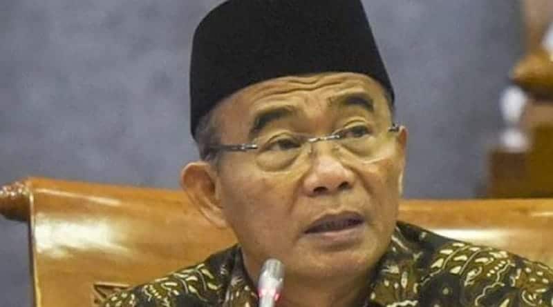 Menko PMK Buka Peluang Bansos untuk Korban Judi Online