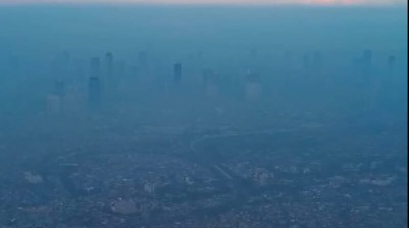 Jakarta Puncaki Indeks Polusi Udara Global: Peringatan Kesehatan Mendesak Dikeluarkan seiring Melonjaknya Tingkat PM 2.5