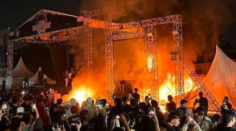 Kerusuhan di Konser Tangerang Lentera Festival 2024 Memanas