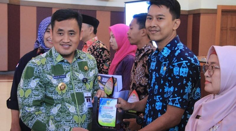 Bupati Mansur Hidayat Ajak Masyarakat Pemalang Peduli Lingkungan dalam Dialog Interaktif