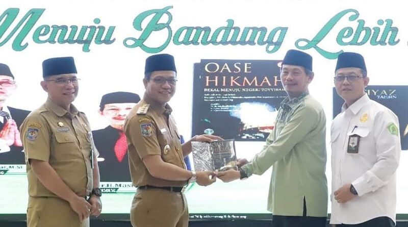 Bupati Dadang Supriatna dan IPARI Launching Buku Bedas