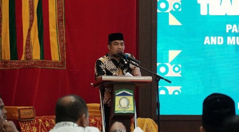 Penjabat Bupati Aceh Besar Lepas Tim Seni Budaya Oemar Diyan ke Turki