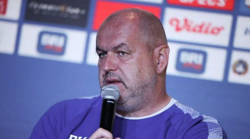 Bojan Hodak Pastikan Bertahan di Persib untuk Liga 1 2024/2025