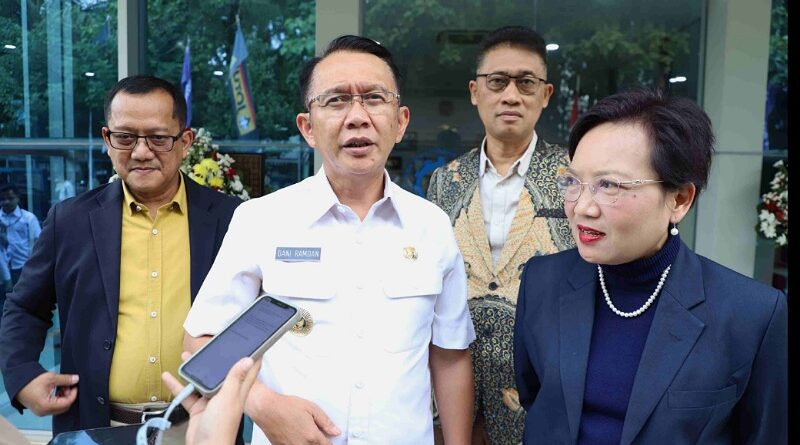 Pj Bupati Bekasi Apresiasi Pembukaan Jurusan Teknik Kimia Industri dengan Spesialisasi Paint Technology di SMK Mitra Industri MM2100