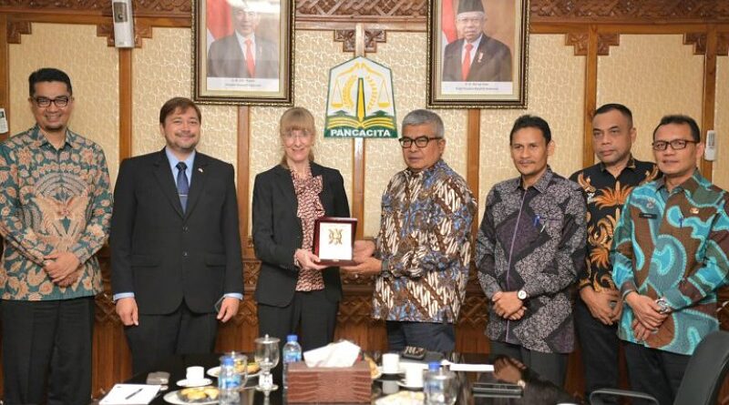 Pj Gubernur Aceh Bustami Sambut Hangat Kunjungan Dubes Jerman, Ina Lepes: Bahas Peluang Investasi untuk Kemajuan Aceh