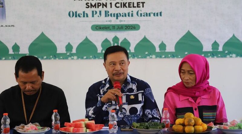 Peletakan Batu Pertama Masjid Al-Umniyah di SMPN 1 Cikelet, Garut: Wujud Komitmen Pendidikan Berbasis Keagamaan