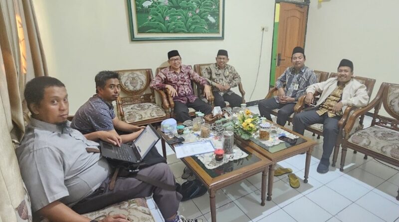 Peran Strategis Madrasah Diniyah Takmiliyah dalam Membentuk Karakter Bangsa