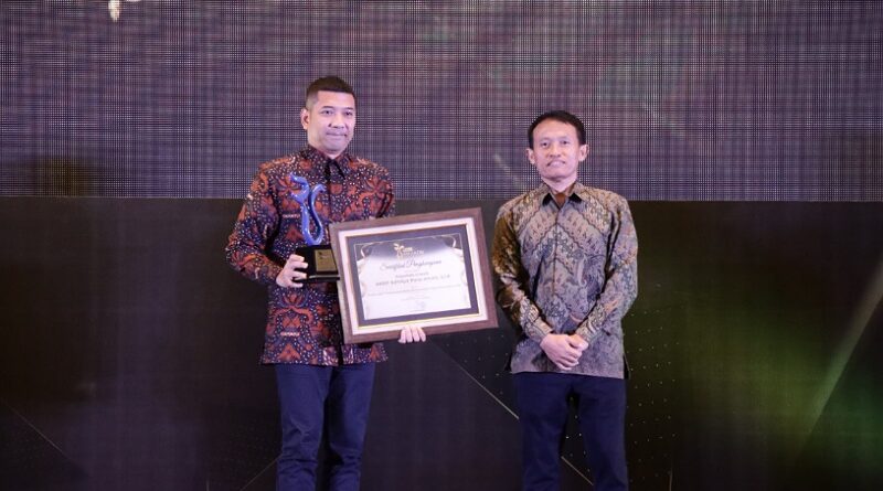 Berhasil jaga Kamtibmas Selama Pemilu, Kapolres Gresik Raih Penghargaan Radar Surabaya Awards 2024