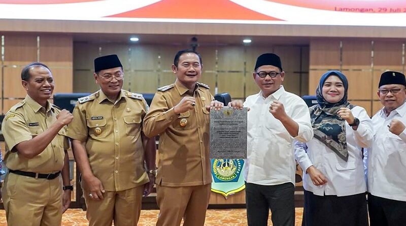 APBD dan KUA PPAS 2024 Disetujui: Sinergi Pembangunan Lamongan Diharapkan Meningkat