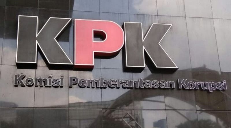 KPK Tindak Tegas Korupsi di Pemkot Semarang: Ruang Kerja Wawali dan Sekda Ikut Digeledah!